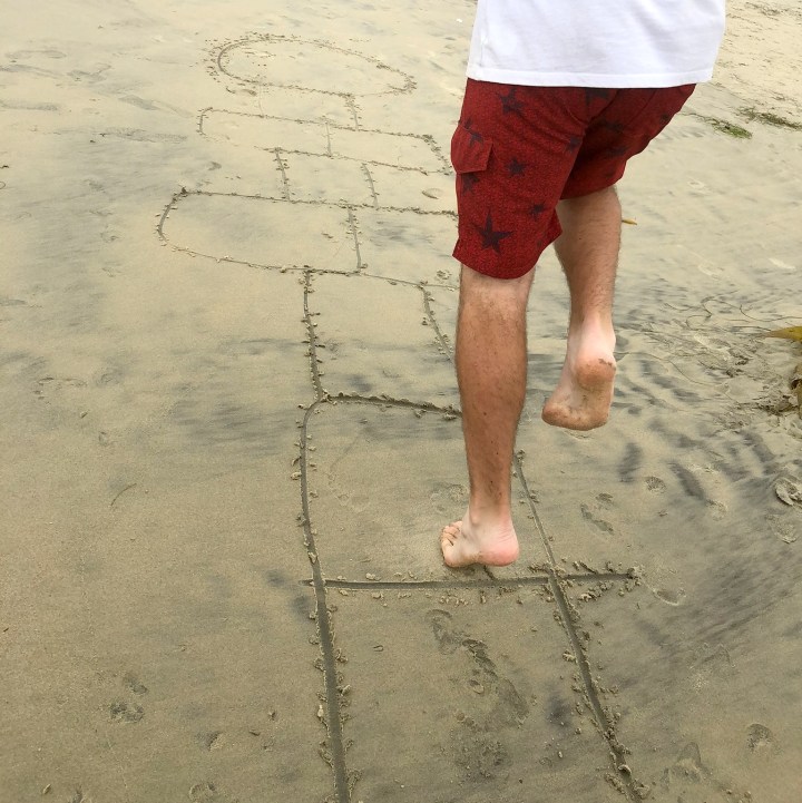 #hopscotch #barefeet #beach 1