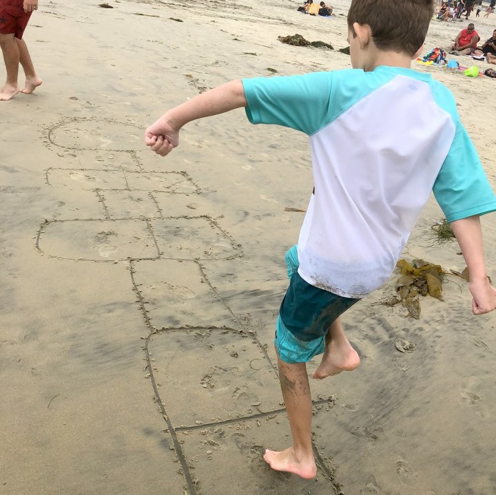 #hopscotch #barefeet #beach 3